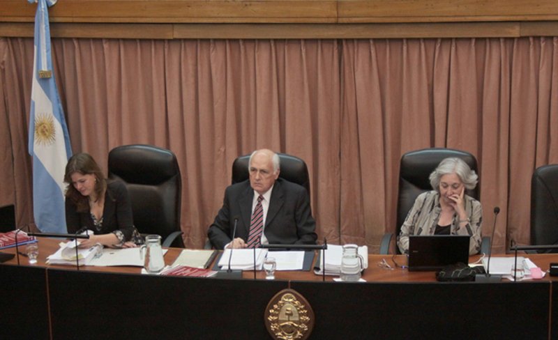 Comenzó juicio oral por delitos de lesa humanidad en Primer Cuerpo de Ejército