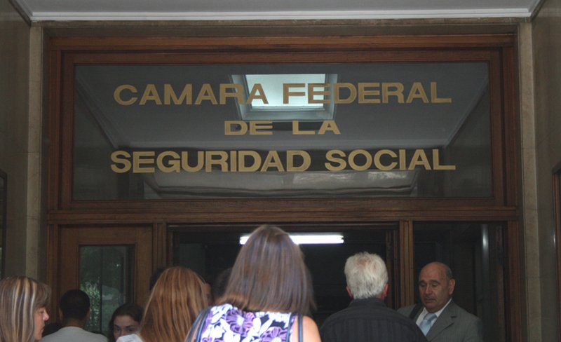 Seguridad Social: la C�mara en pleno est� reunida por riesgo de derrumbe en un edificio