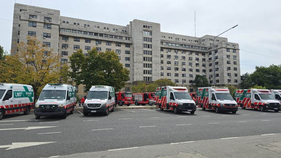 Tareas del simulacro de emergencia en los tribunales de Comodoro Py.