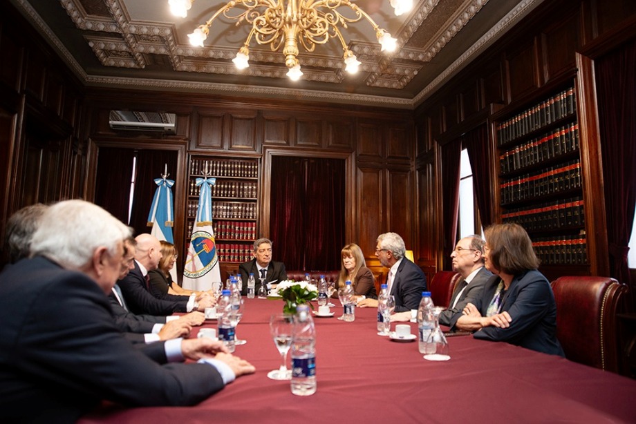 Encuentro de Horacio Rosatti con la comisión directiva de la JuFeJus.