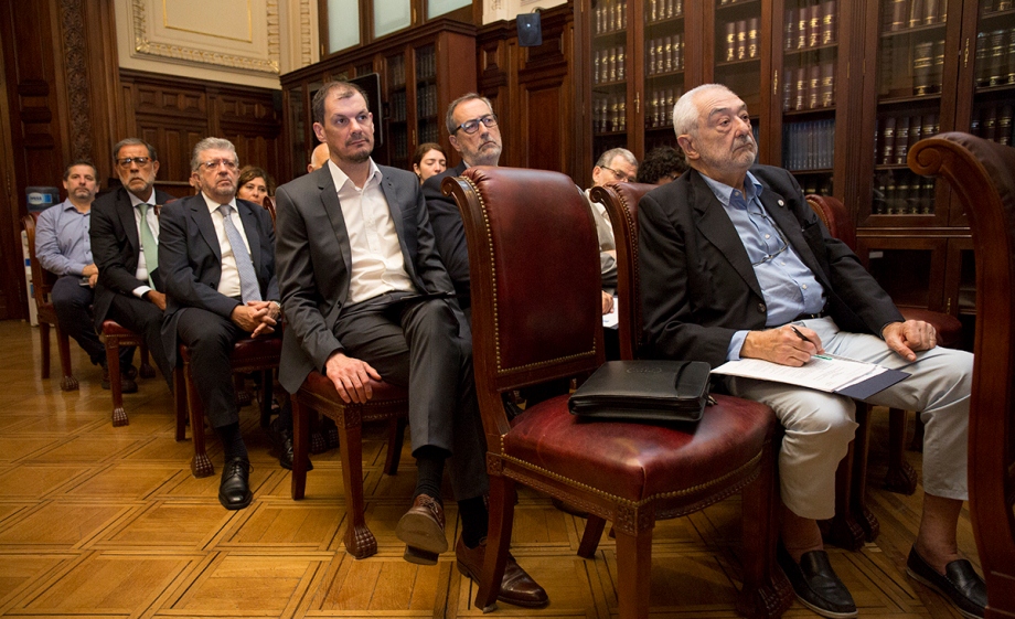 Encuentro sobre sistema de salud y violencia doméstica en el Salón Gorostiaga del Palacio de Justicia.