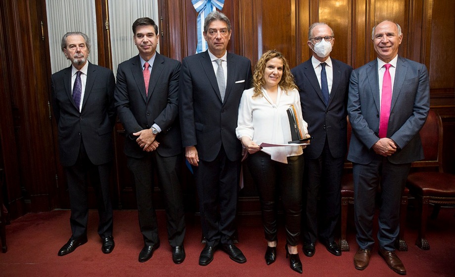 Juan Carlos Maqueda, Daniel Dessein, Horacio Rosatti, Patricia Blanco, Carlos Rosenkrantz y Ricardo Lorenzetti.