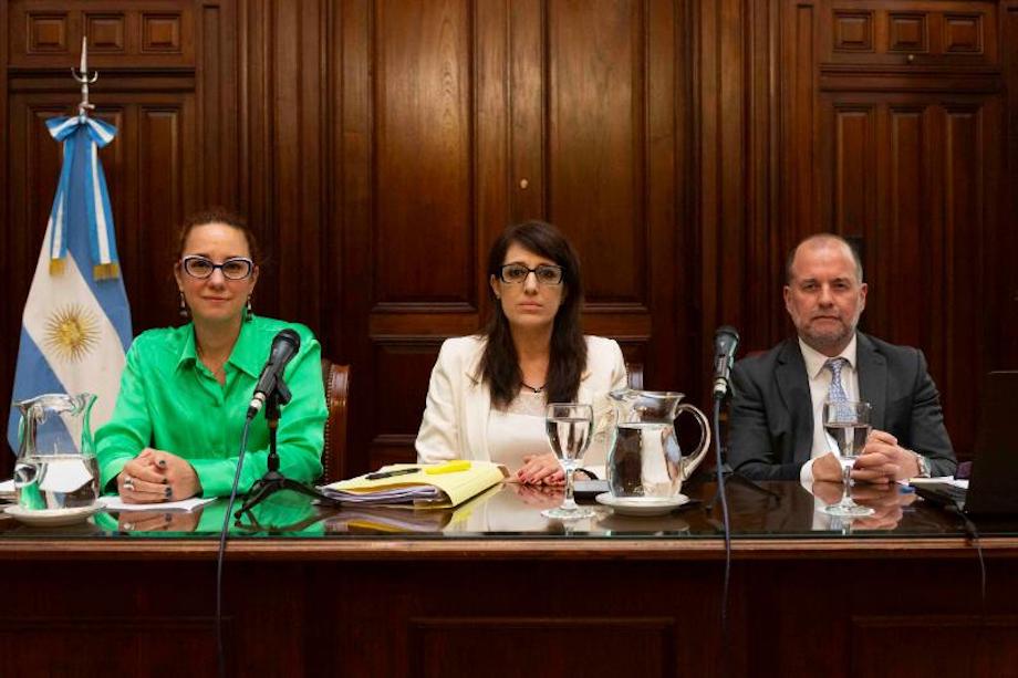 Viviana Sanchez Rodriguez, María Alejandra Provítola y Carlos Federico Cociancich.